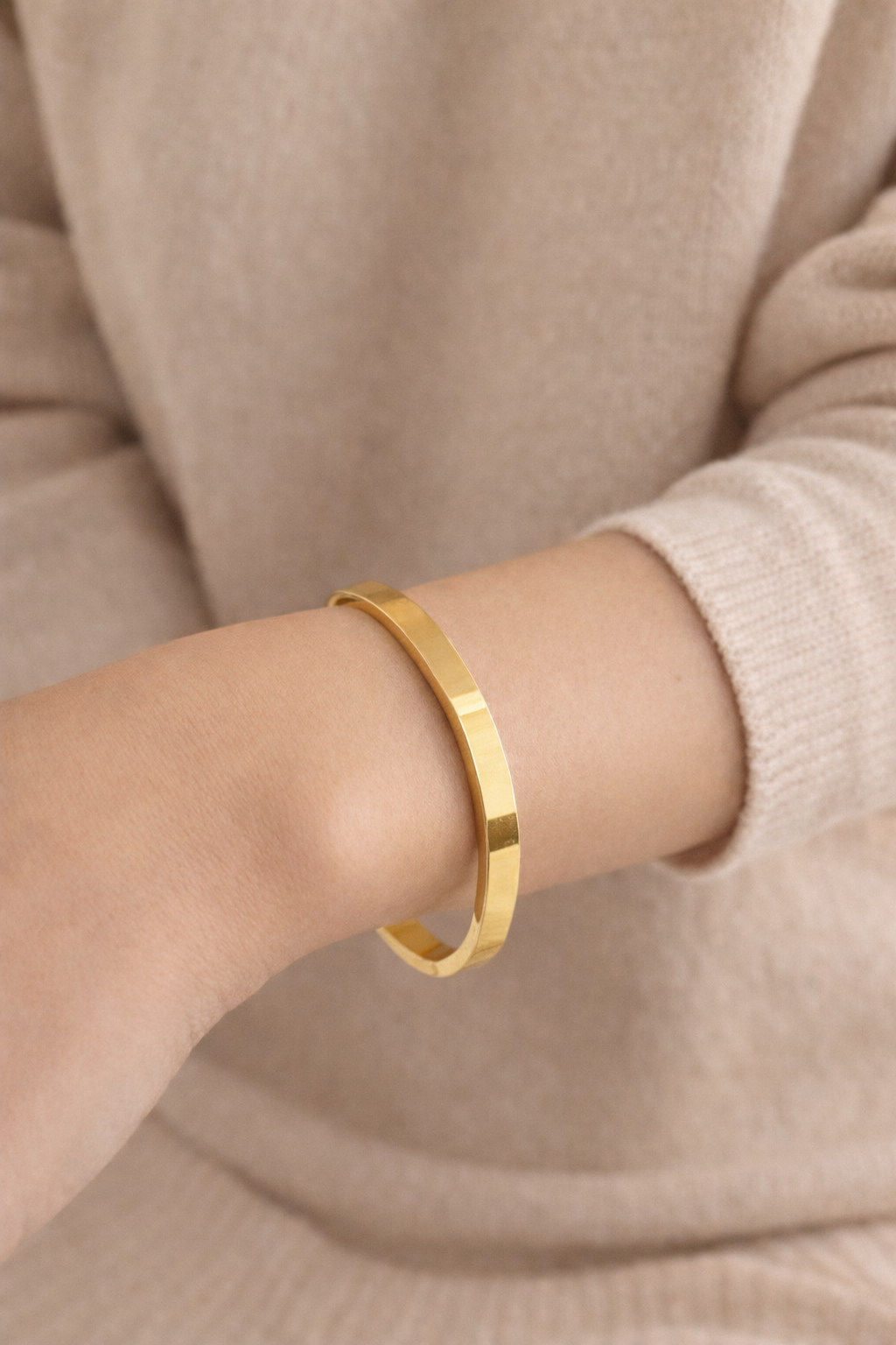 Minimal Square Gold Bangle