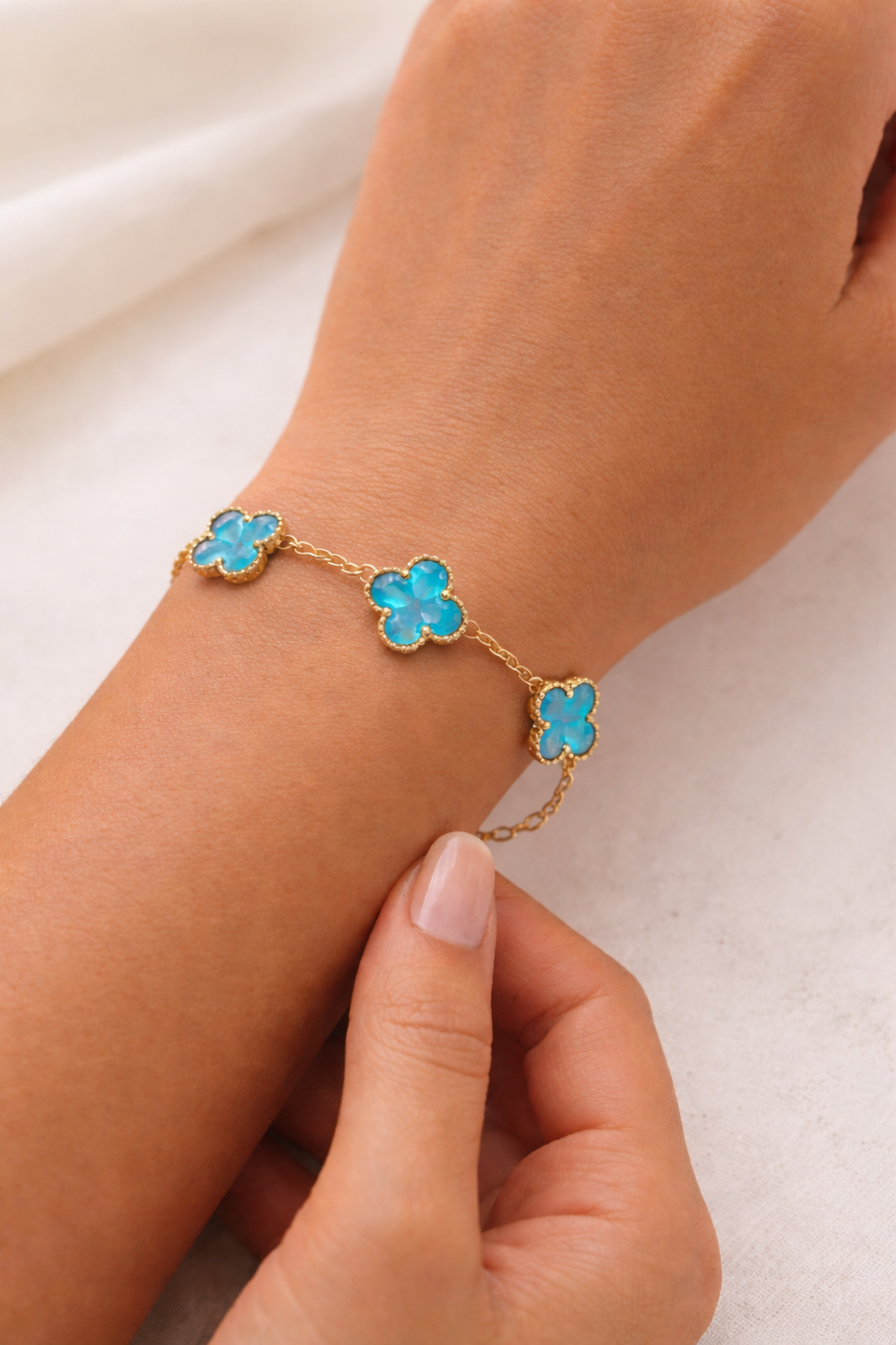 Blue Clover Elegance Bracelet