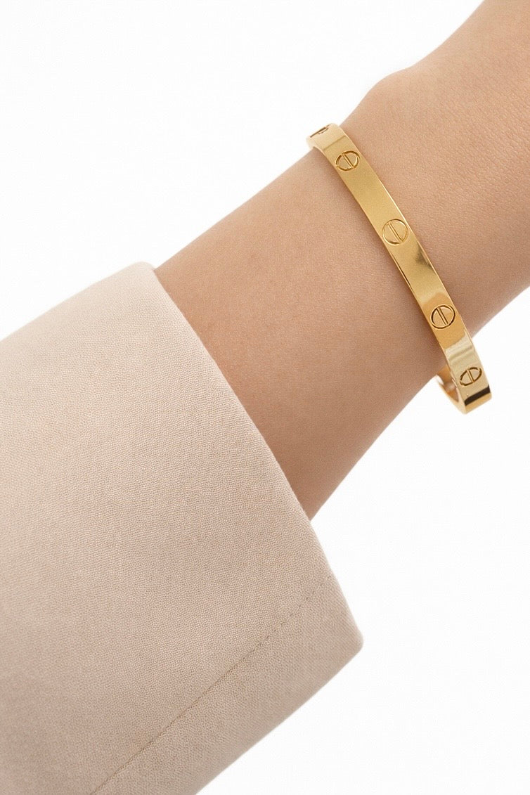 Amelie Screw Bangle