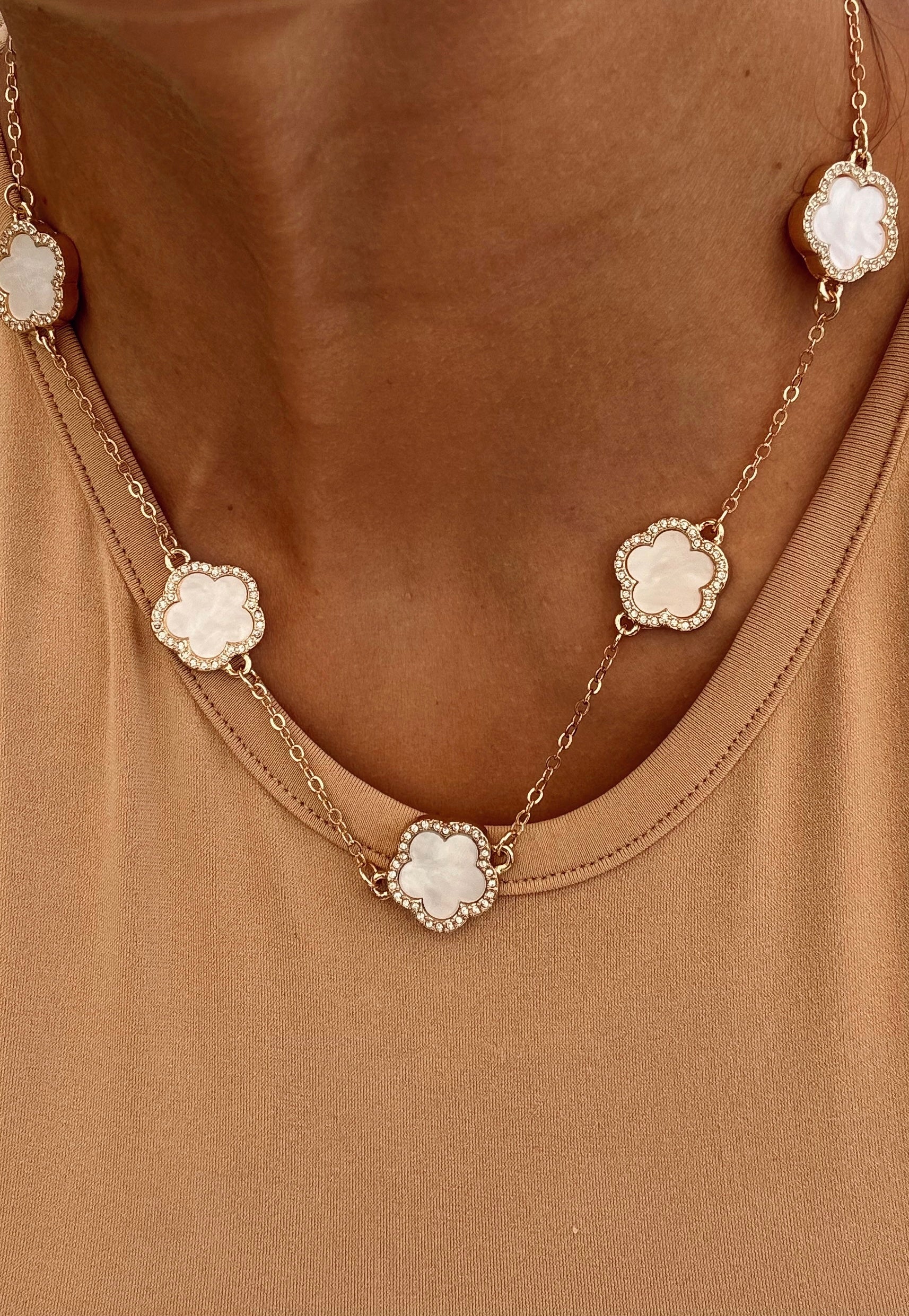 White Clover Necklace with Zirconia – Sparkling Luck Charm