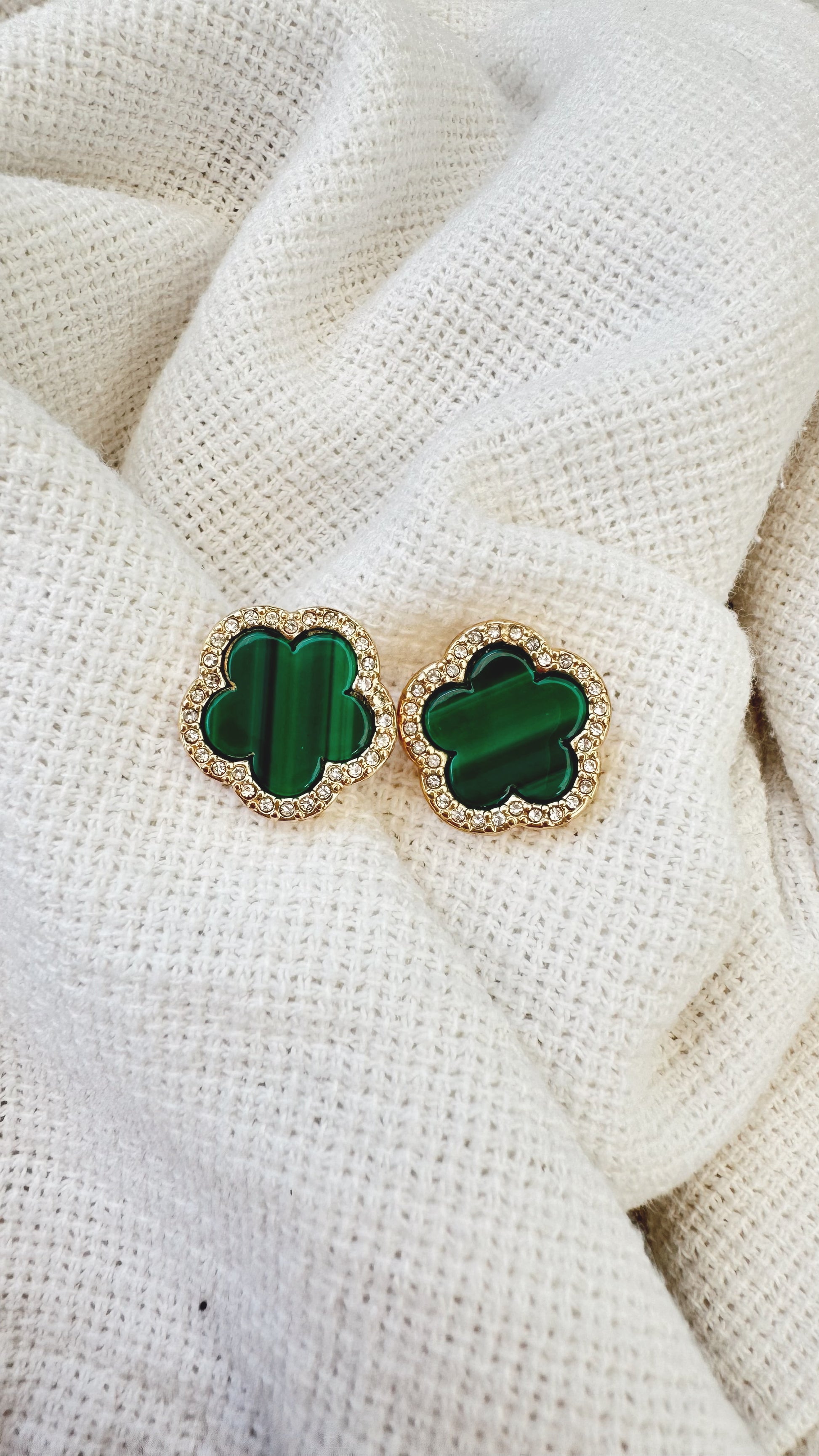 Green clover earrings