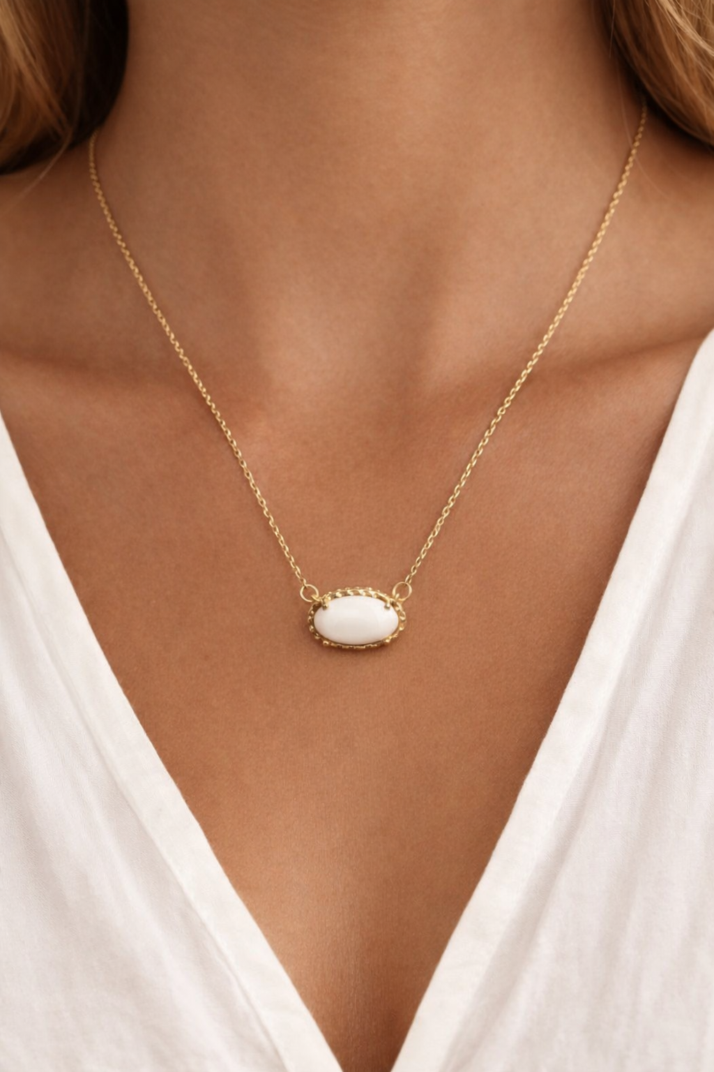Ivory Glow Necklace