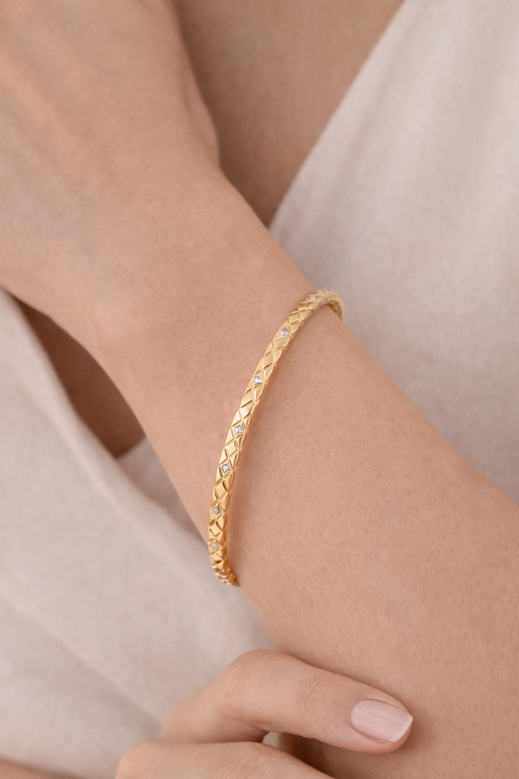 Diamond Cut Gold Bangle