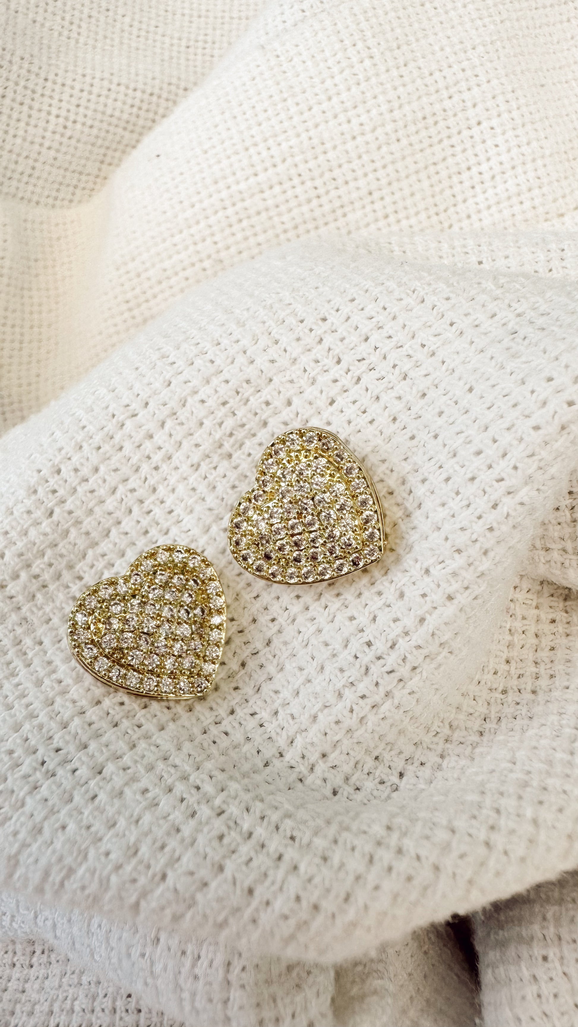 Heart-Shaped Zirconia Stud Earrings