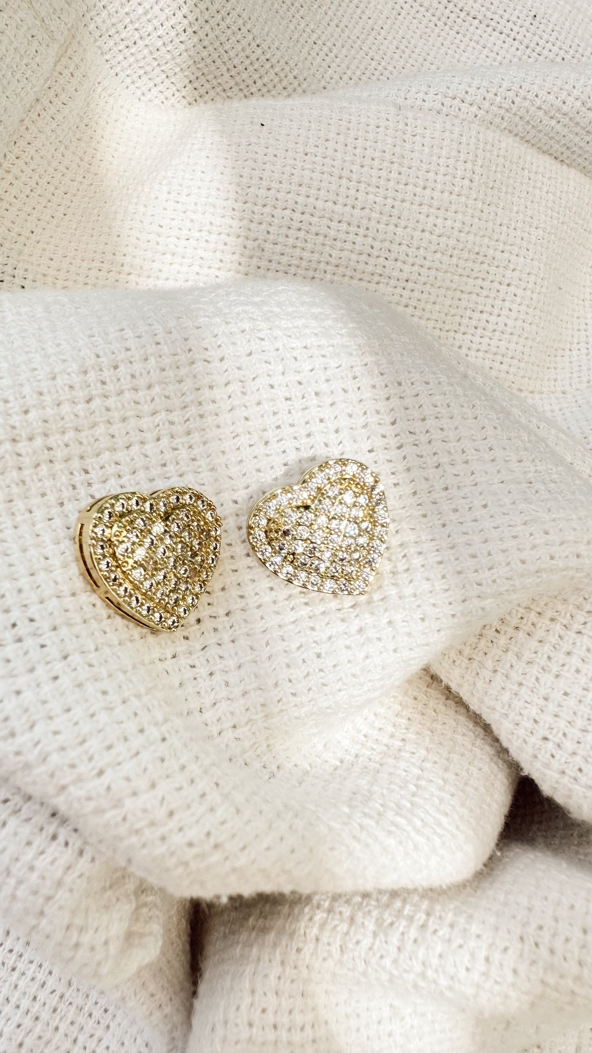 Heart-Shaped Zirconia Stud Earrings