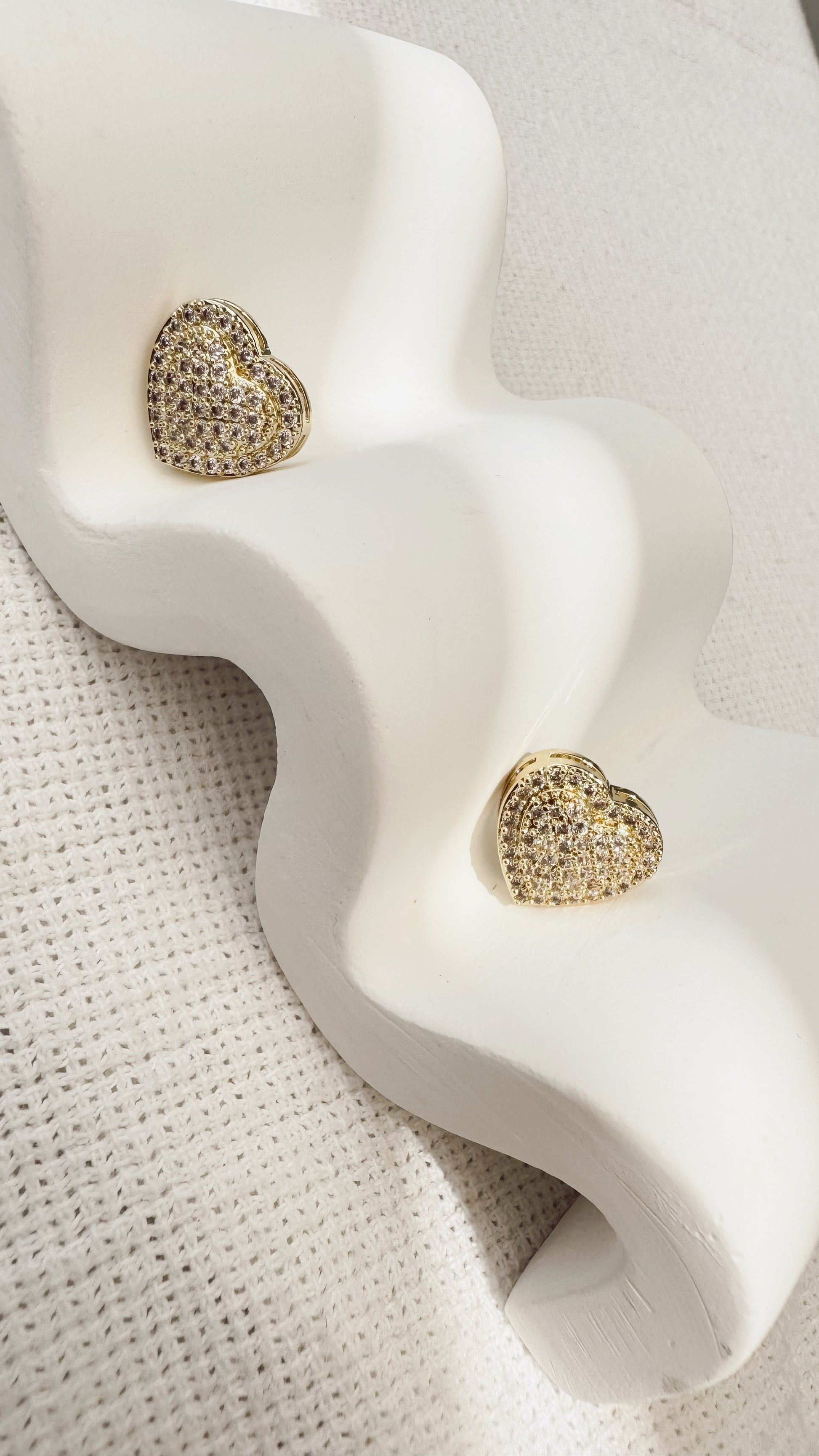Heart-Shaped Zirconia Stud Earrings