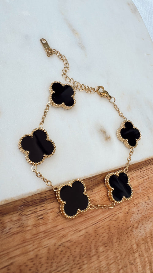 Black Clover Bracelet – Minimalist Luck Charm